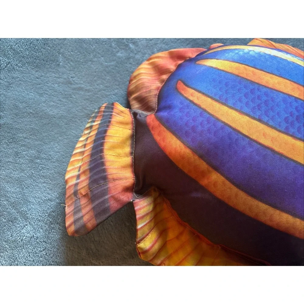 VTG Salamander Graphics Plush Colorful Queen Angelfish Large Throw Pillow 22